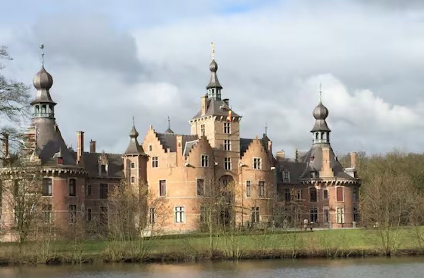 Kasteel Van Hoobrouck-Van Ten Hulle, Deinze, Belgium
